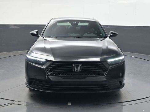 Used 2025 Honda Accord Sport image 9