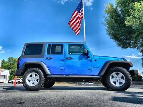 Used 2016 Jeep Wrangler Unlimited Sport w/ Quick Order Package 24S AWD/4WD image 9