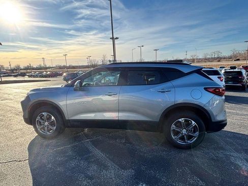 Used 2024 Chevrolet Blazer LT w/ Convenience Package image 2