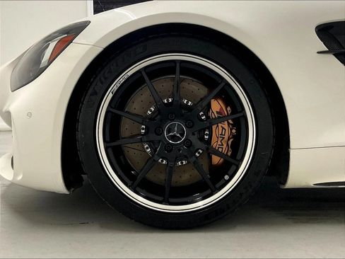 Used 2018 Mercedes-Benz AMG GT R image 39