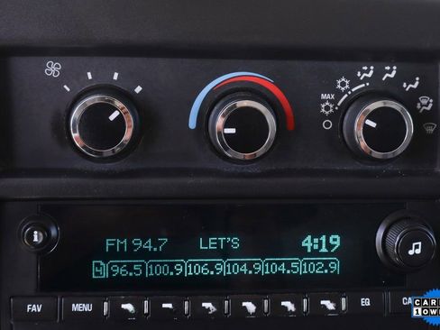 Used 2018 Chevrolet Express 3500 image 24