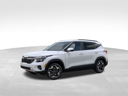 New 2026 Kia Seltos S image 3