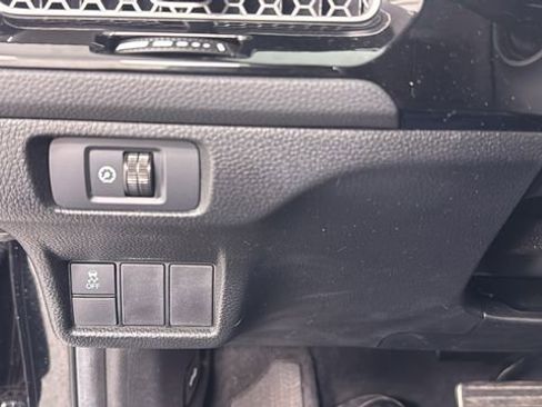 Used 2025 Honda Civic Sport image 31
