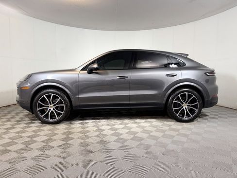 Used 2024 Porsche Cayenne Coupe image 3