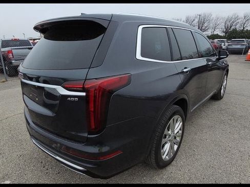 Used 2023 Cadillac XT6 Premium Luxury FWD image 4