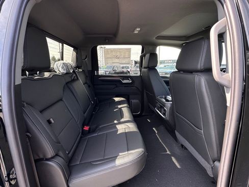 New 2026 GMC Sierra 3500 Denali w/ Denali Reserve Package AWD/4WD image 15