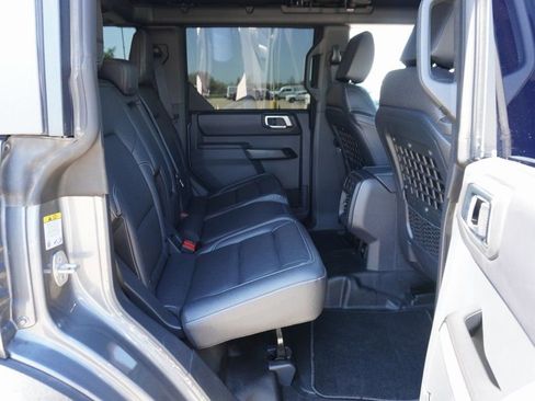 Certified 2025 Ford Bronco Badlands AWD/4WD image 19