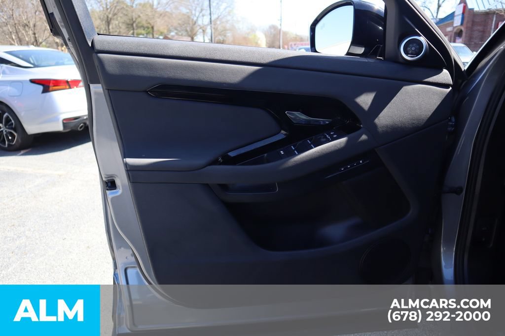 Used 2024 Land Rover Range Rover Evoque Dynamic SE AWD/4WD image 15
