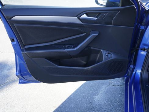 Used 2022 Volkswagen Jetta S image 25