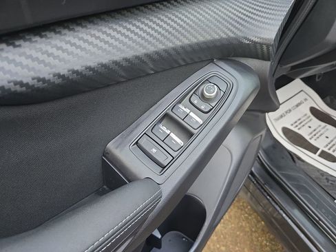 Used 2024 Subaru Ascent Premium w/ Convenience Package image 13