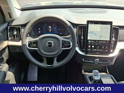 New 2025 Volvo XC90 B6 Plus w/ Protection Package Premier image 12