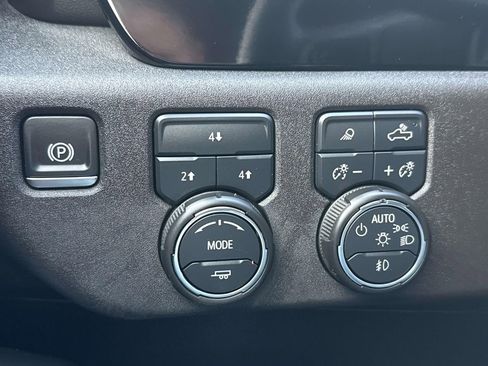 Used 2025 Chevrolet Silverado 2500 LT w/ All Star Edition image 24