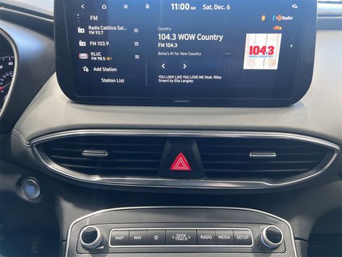 Used 2023 Hyundai Santa Fe SEL image 16