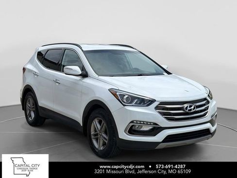 Used 2017 Hyundai Santa Fe Sport FWD image 1