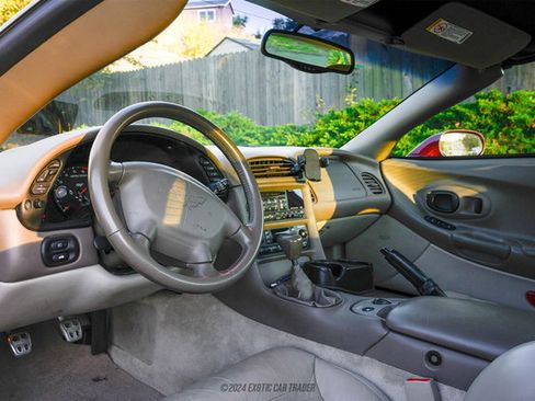 Used 2003 Chevrolet Corvette 50th Anniversary Edition w/ Preferred Equipment Group image 35