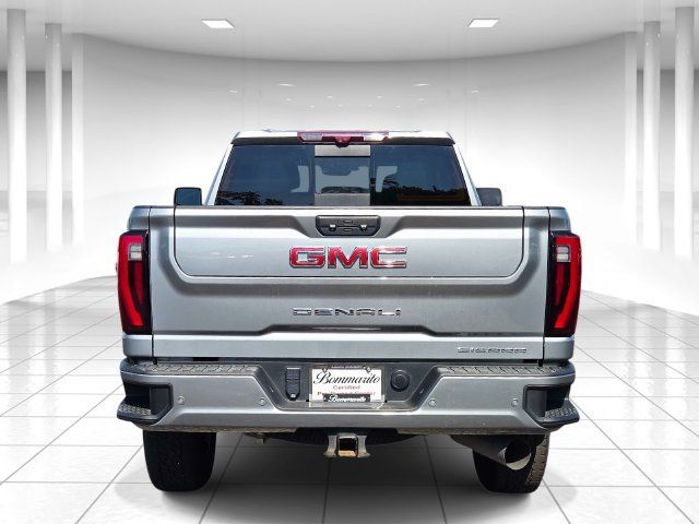Used 2024 GMC Sierra 2500 Denali w/ Denali Reserve Package AWD/4WD image 4