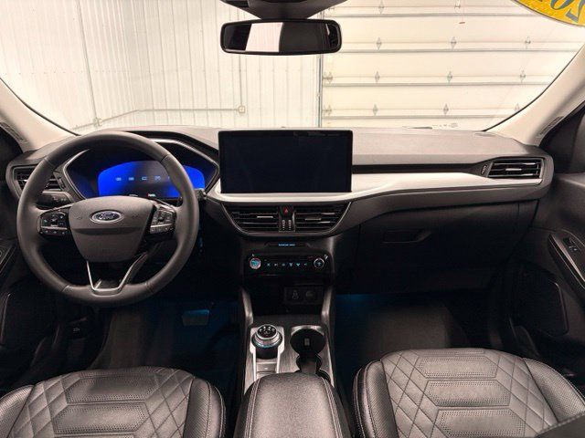 Used 2024 Ford Escape Platinum w/ Premium Technology Package AWD/4WD image 13