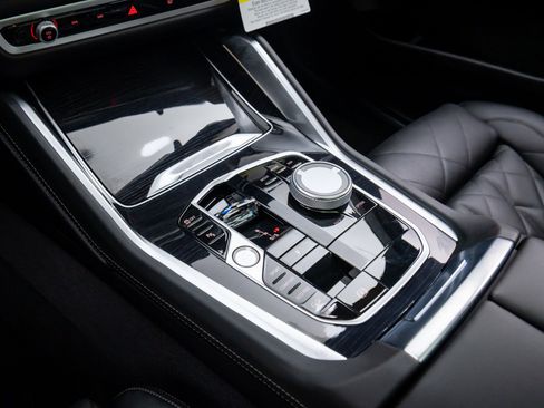 New 2026 BMW X6 xDrive40i w/ Executive Package image 12