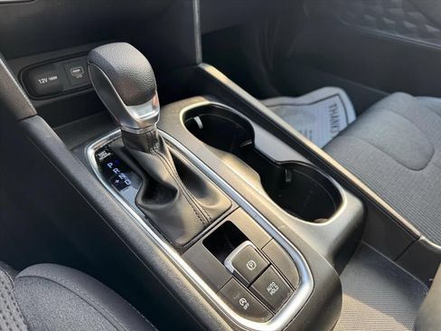 Used 2019 Hyundai Santa Fe SE FWD image 19