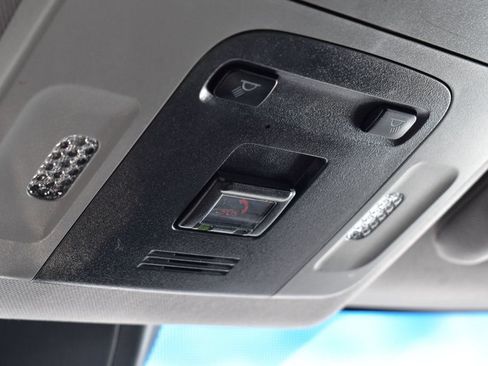Used 2021 Toyota Camry SE FWD image 24