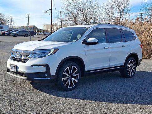 Certified 2022 Honda Pilot Touring image 3