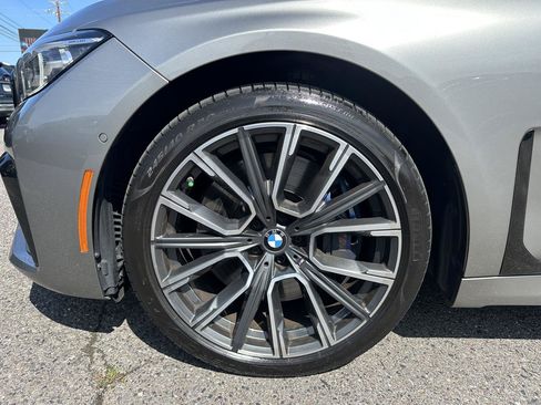 Used 2021 BMW 750i xDrive w/ Autobahn Package AWD/4WD image 37