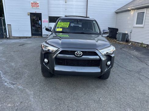 Used 2018 Toyota 4Runner SR5 image 10