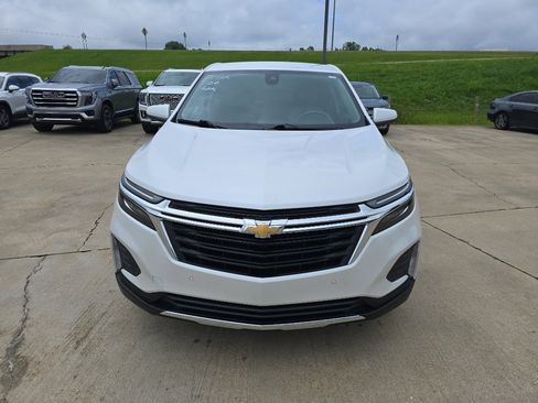 Used 2022 Chevrolet Equinox LT FWD image 2