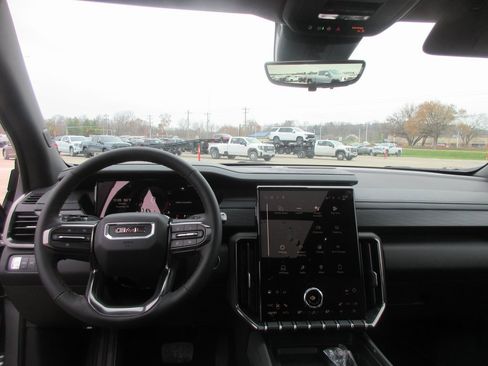 New 2026 GMC Acadia AT4 image 17