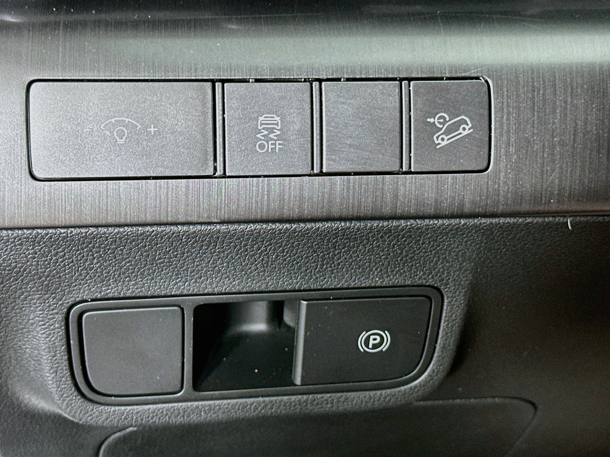 Used 2025 Hyundai Kona SEL FWD image 17