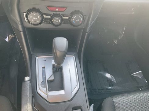 Used 2017 Subaru Impreza 2.0i Premium image 18