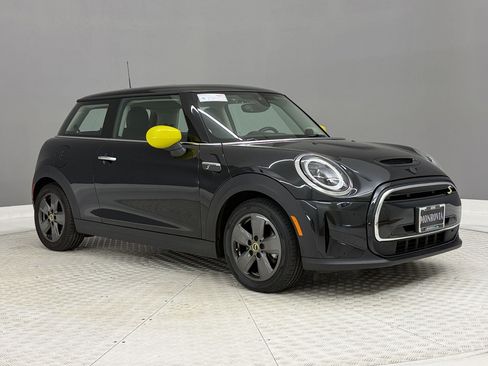 Certified 2024 MINI Cooper SE FWD image 7
