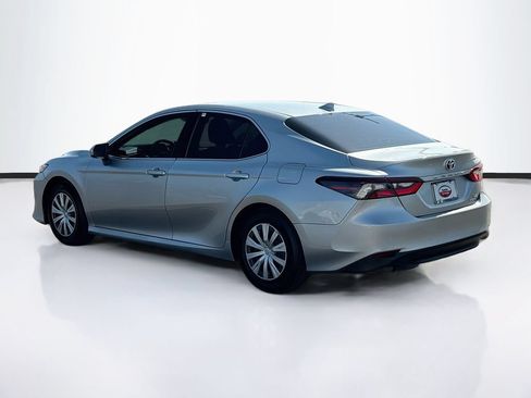 Used 2022 Toyota Camry LE FWD image 7