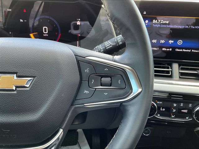 Used 2025 Chevrolet Trax LT w/ LT Convenience Package FWD image 14