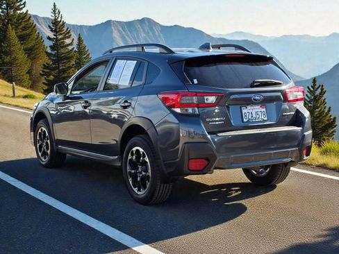 Certified 2021 Subaru Crosstrek 2.0i Premium w/ Popular Package #4 image 5