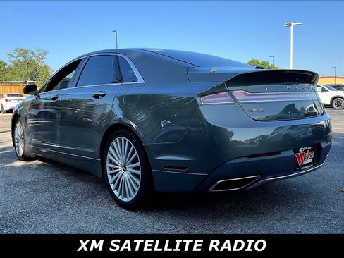 Used 2017 Lincoln MKZ Reserve FWD image 3