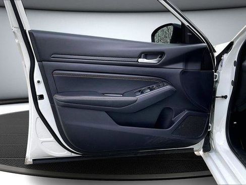 Used 2020 Nissan Altima 2.5 SR image 28