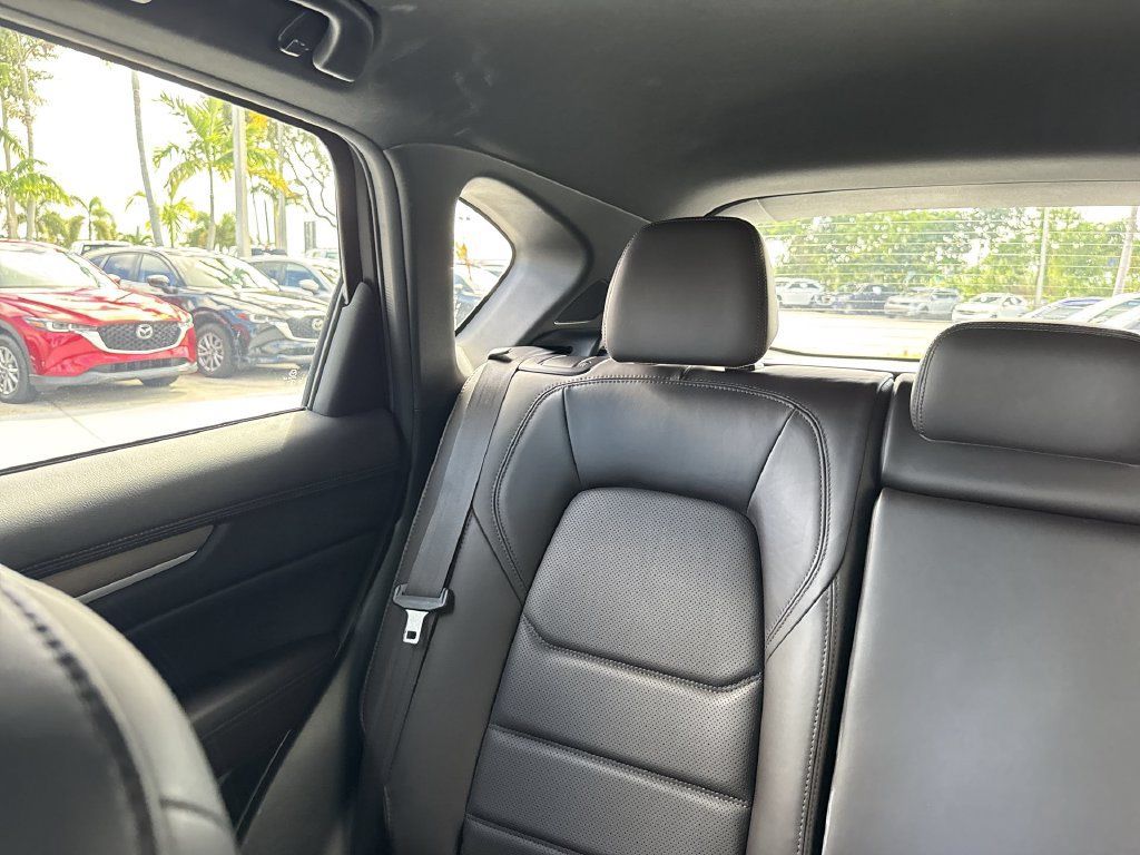 Used 2021 MAZDA CX-5 Signature AWD/4WD image 17