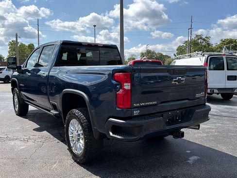 Used 2022 Chevrolet Silverado 2500 High Country w/ Safety Package II AWD/4WD image 5