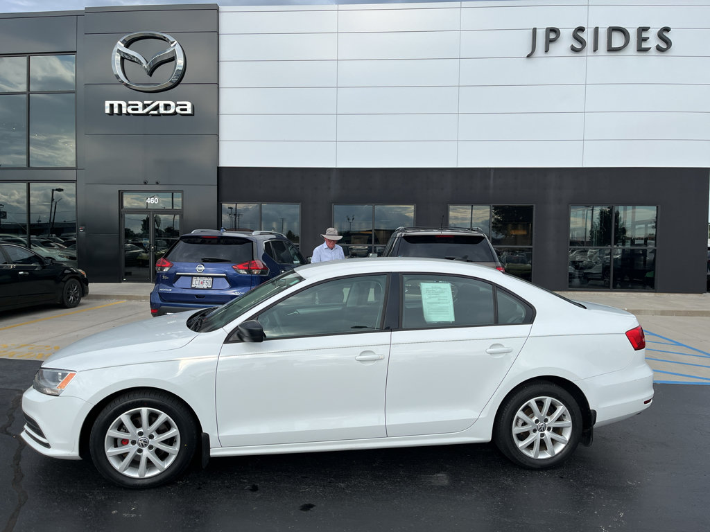 Used 2015 Volkswagen Jetta SE FWD image 2