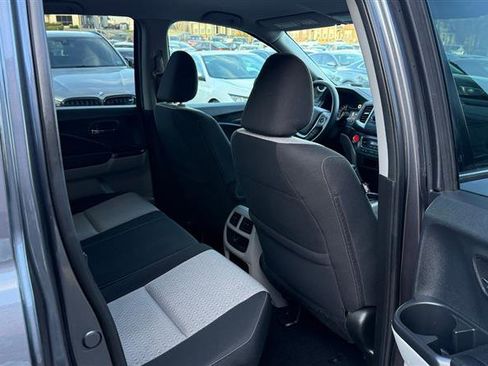 Used 2017 Honda Ridgeline RTS image 11