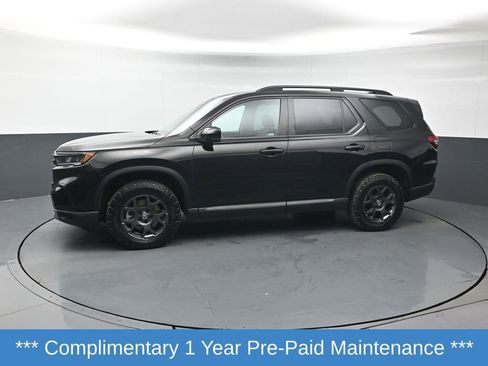Certified 2023 Honda Pilot TrailSport image 2