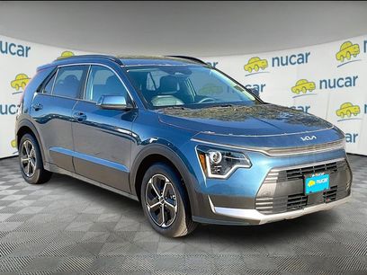 New 2025 Kia Niro EX w/ EX Cold Weather Package