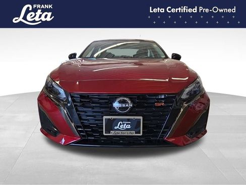Used 2023 Nissan Altima 2.5 SR w/ SR Premium Package FWD image 9