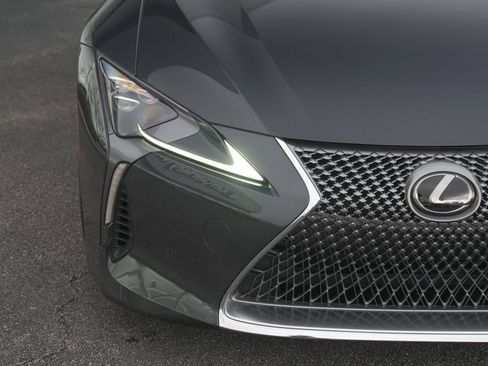 Used 2021 Lexus LC 500 500 w/ Touring Package image 32