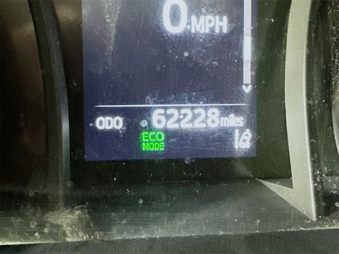 Used 2023 Toyota Camry LE image 27