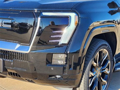 New 2025 GMC Sierra EV Denali image 7