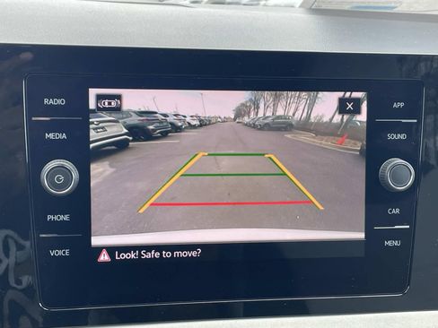 New 2026 Volkswagen Taos SE FWD image 25