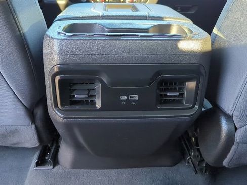 Used 2022 Chevrolet Silverado 1500 LT Trail Boss image 17