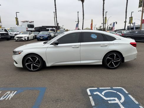 Used 2022 Honda Accord Sport image 6